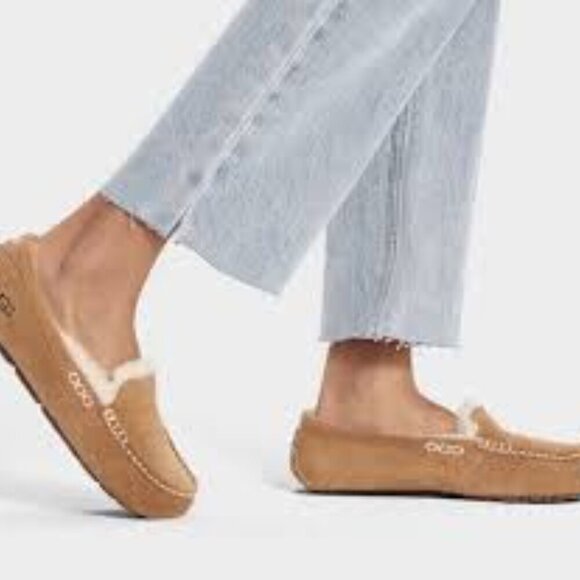 UGG Shoes - UGG Ansley Brown and White Cozy Slippers Women Size 5